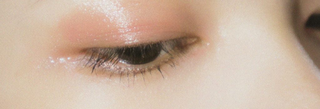 Eyelash remove